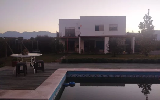 Preciosa Parcela con casa de 220/7.000, incluye 350 paltos en producción, Vista Hermosa – Hijuelas.