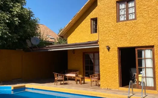 Magnífica y Amplia Casa de 201/525 mts2, Sector Chomedahue – Santa Cruz.